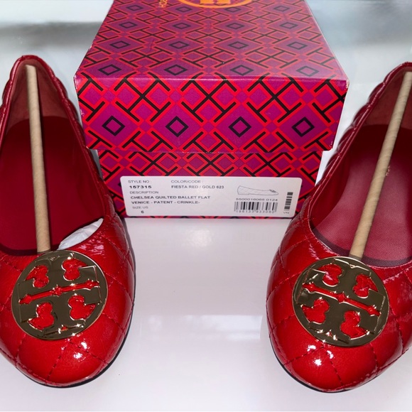 Tory Burch chelsea quilted ballet flat vince patent crinkle, fiesta red/gold sz6 - Picture 2 of 13